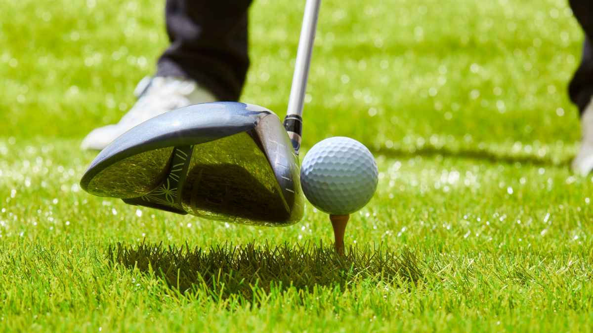 KuCoin-Branded-Golf-Bag-Debuts