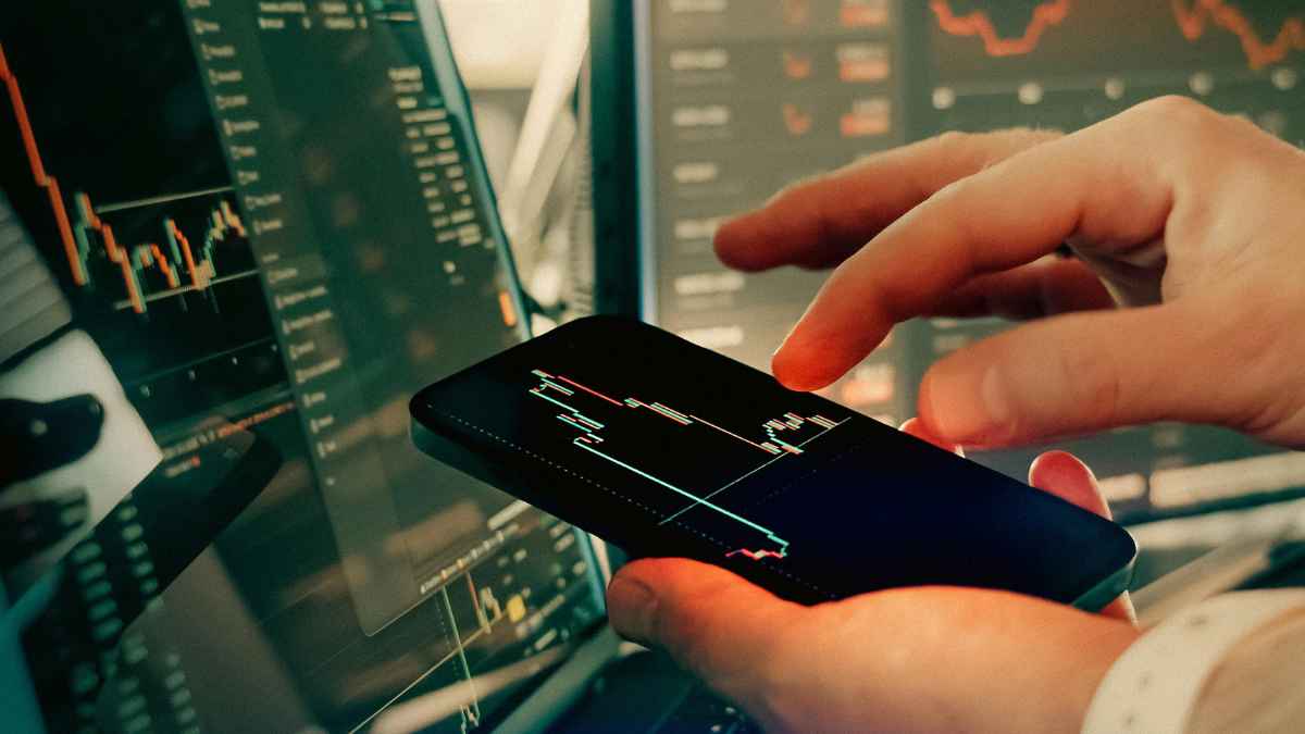 AIxCrypto Launches AIxC Hub Ecosystem