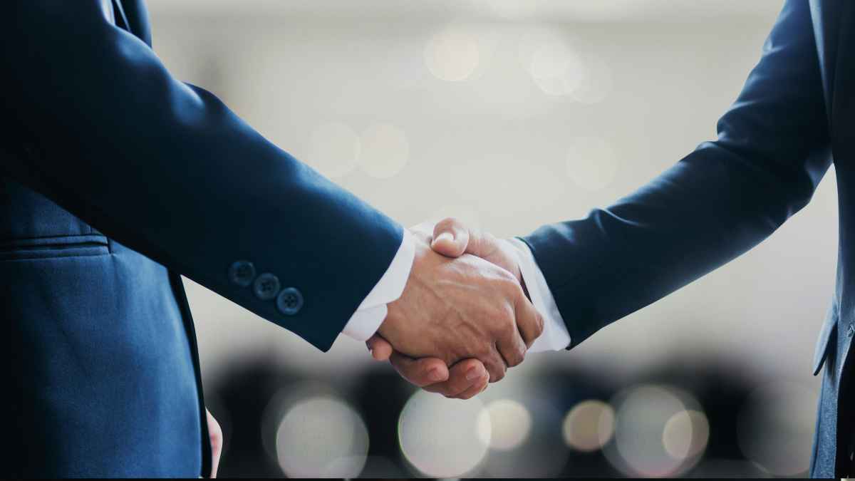 Bitwise and HoneyHive Announce