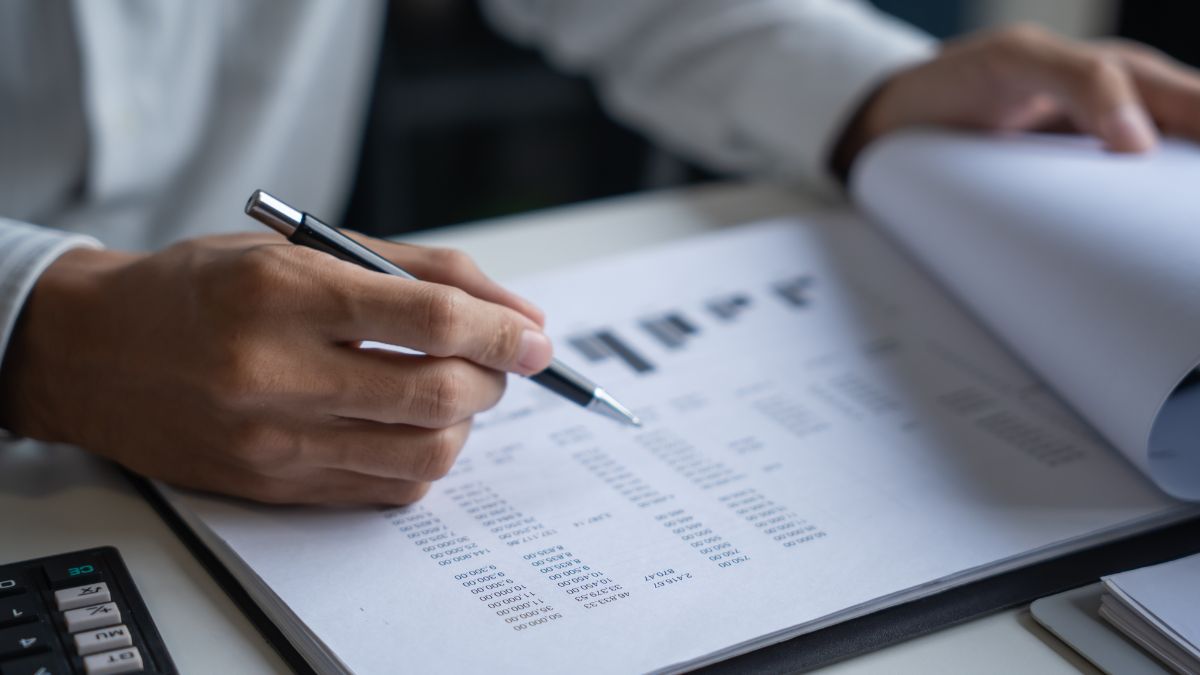 DataGroomr Expands Customer Data